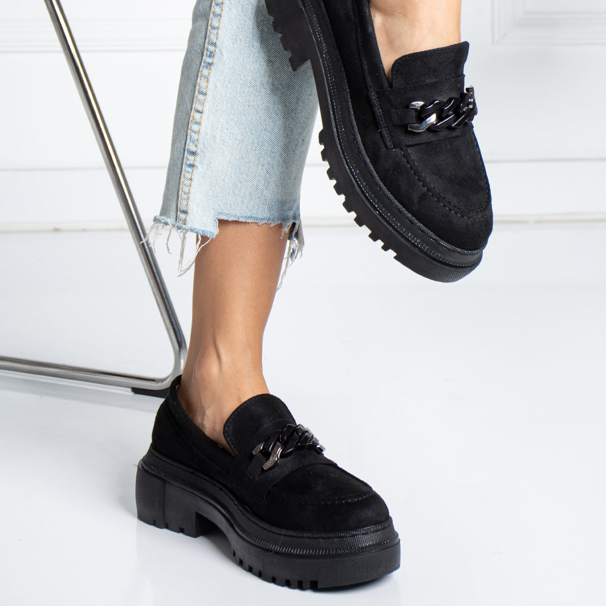 Black Suede Chain College Women's Shoes