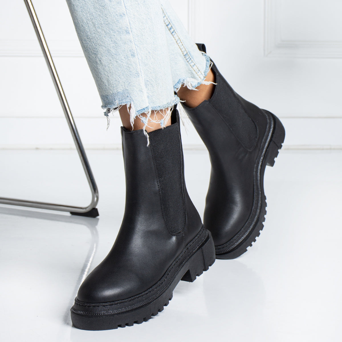 Black Chelsea Women's Boots