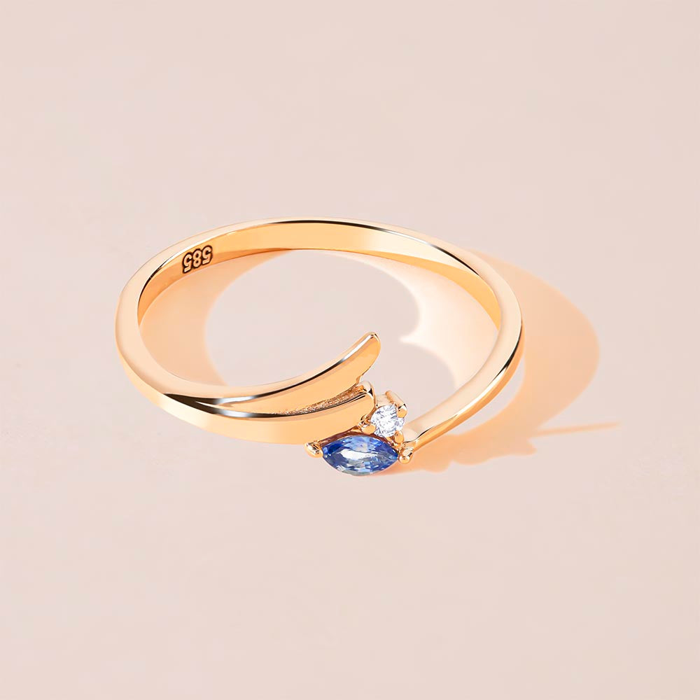 Diamnian Marquise cut sapphire ring