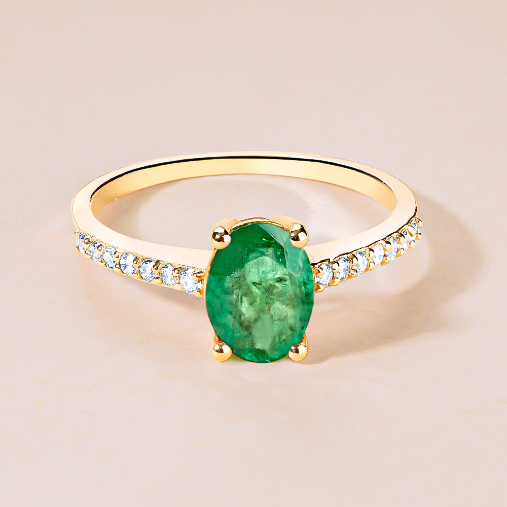 Solitaire emerald ring