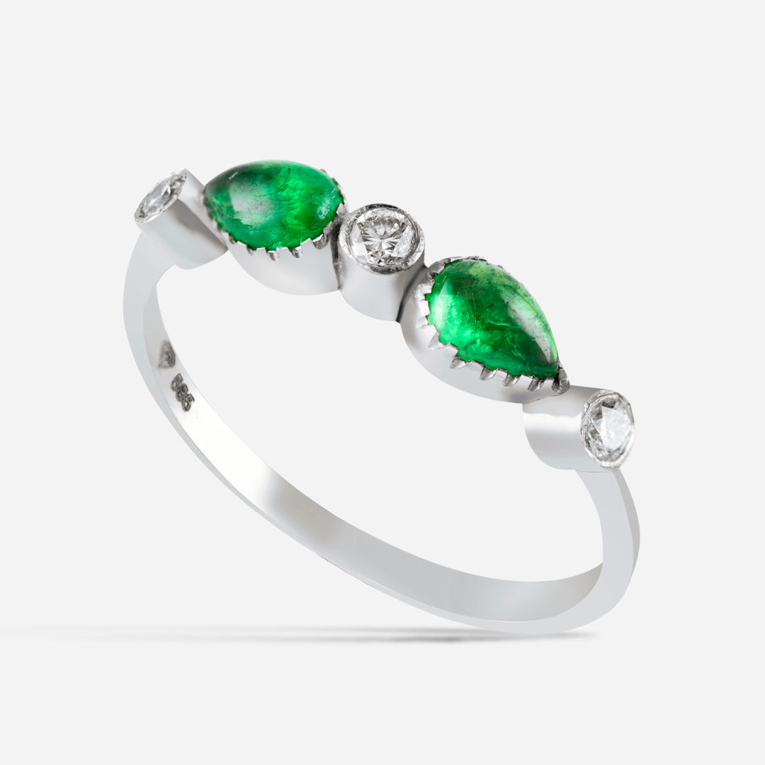 14K White Golden Emerald Ring