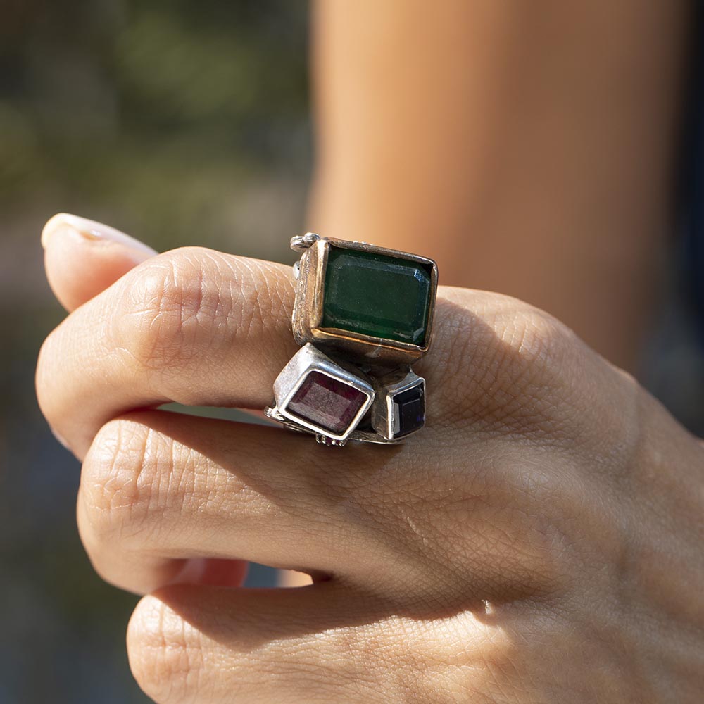 925 carat authentic ring