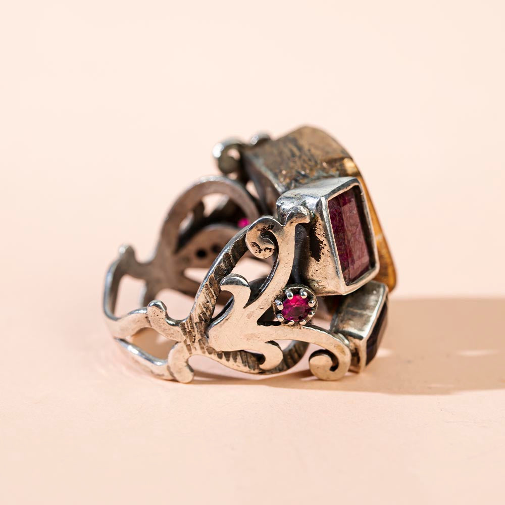 925 carat authentic ring