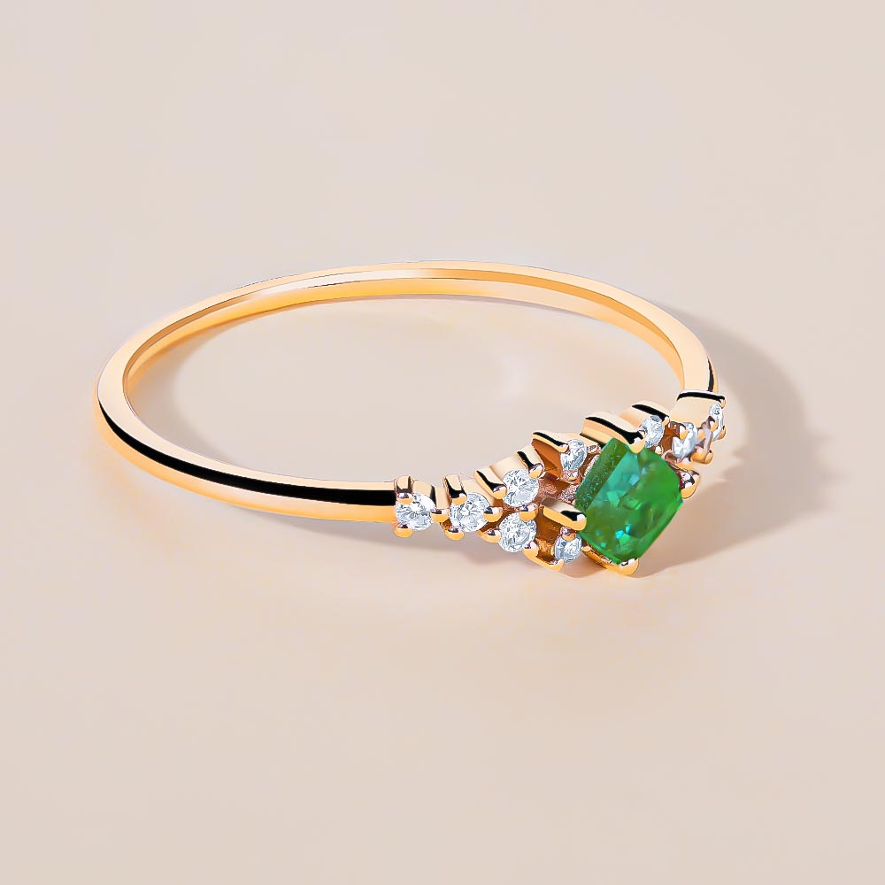 Emerald Stone 14k Ring