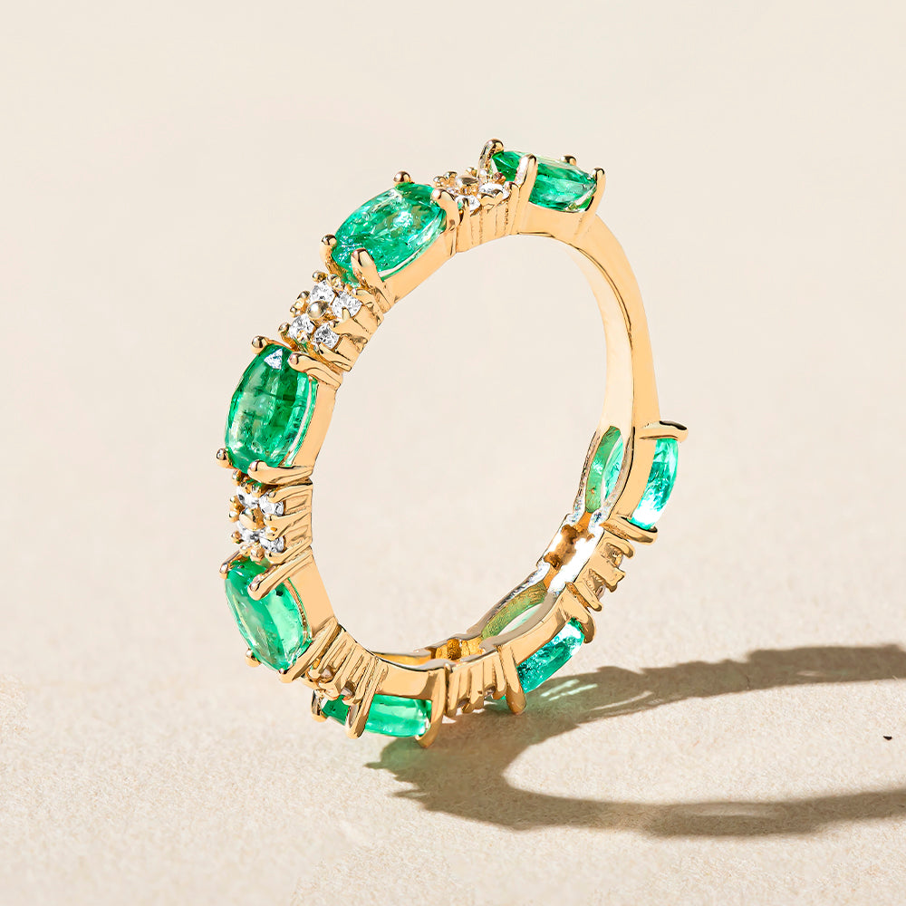 Sequential emerald ring