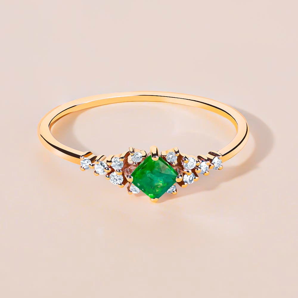 Emerald Stone 14k Ring